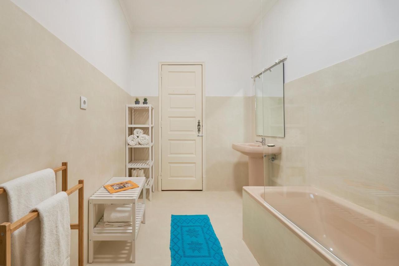 Apartamento Light-filled & Renovated Apartment, By Timecooler Lisboa